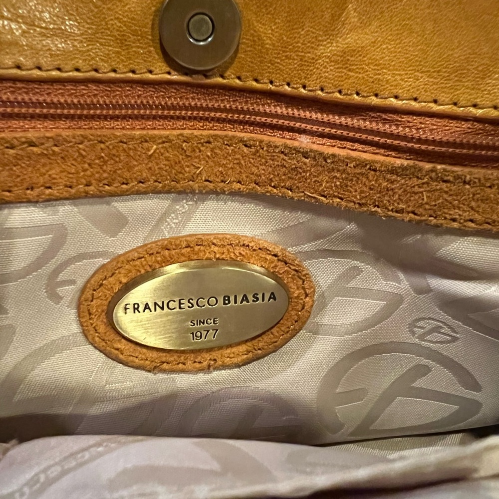 Francesco Biasia Leather Shoulder Bag - Picture 6 of 15
